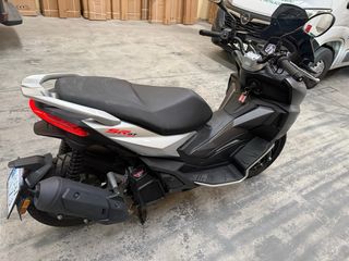 Aprilia SR GT 125