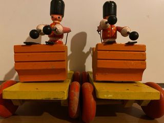 Giocattolo in legno anni '70