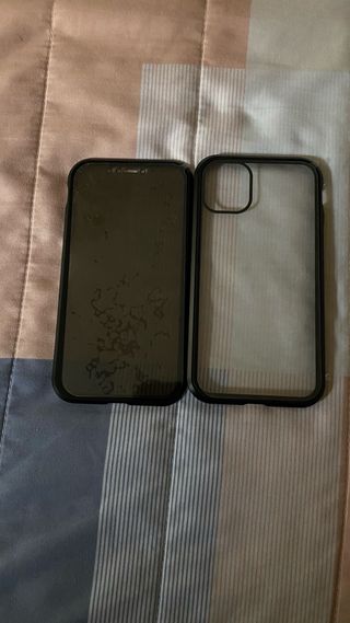 Funda iPhone 11 Transparente imantada