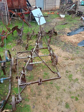 Aperos de labranza antiguos