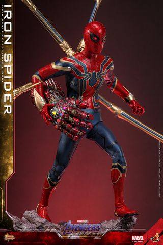 Hot Toys MMS761 Iron Spider 2.0