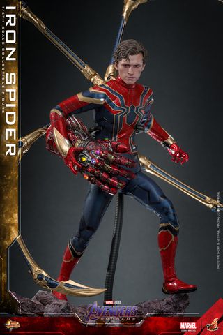 Hot Toys MMS761 Iron Spider 2.0
