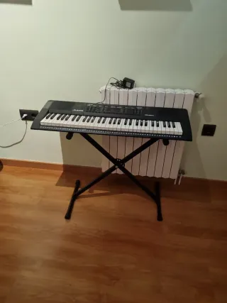 Piano,teclado Alesis Malody 61 con soporte