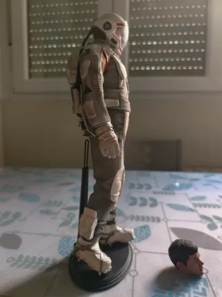 Figura Interstellar Dr. Mann