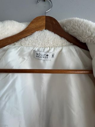 Cazadora pelo sintético