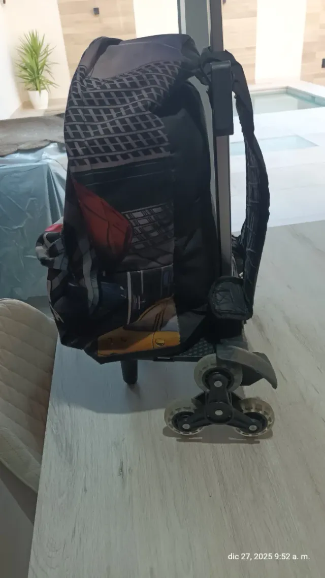 Mochila con carrito Capitán América