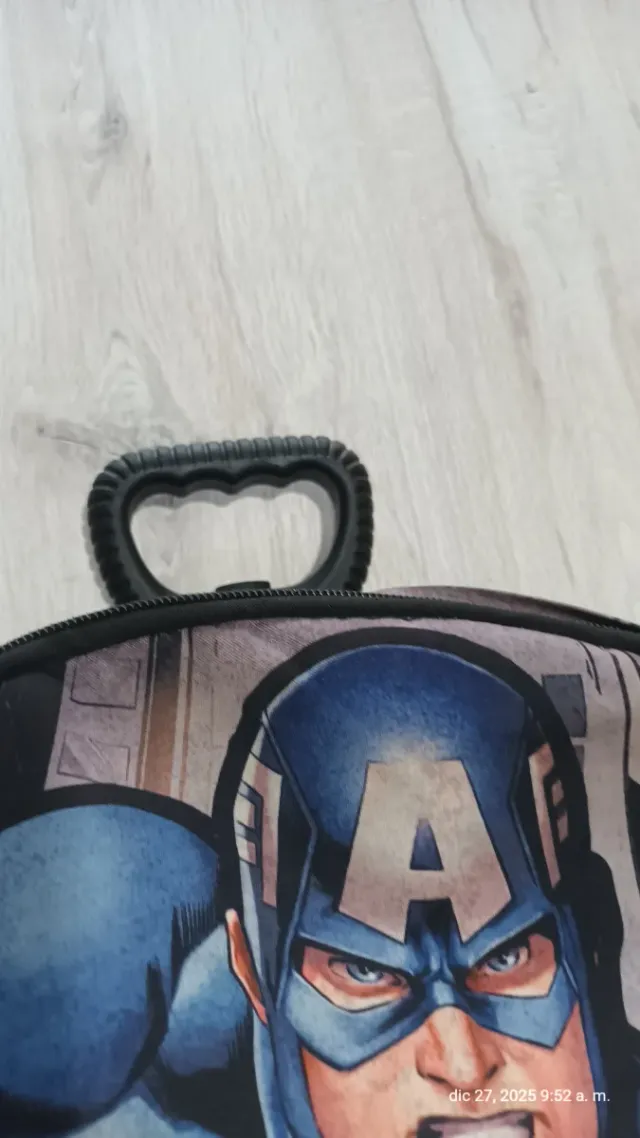 Mochila con carrito Capitán América