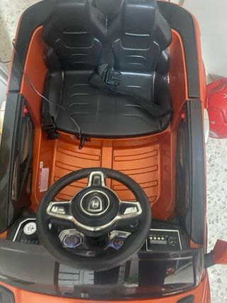 Coche de batería infantil naranja