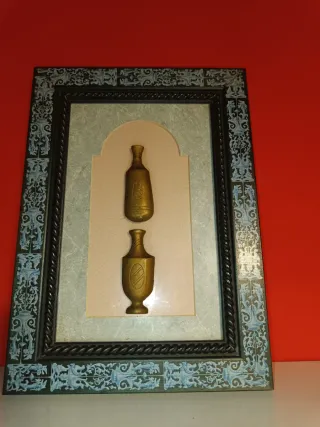 Cuadro Decorativo Botellas Doradas