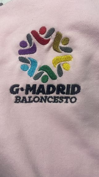 Se hacen bordados económicos