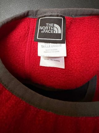 The North Face fascia orecchie rossa