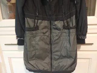 Gabardina mujer negra y gris plateado