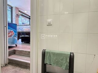 Local comercial en venta en Valdezarza en Madrid