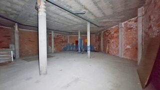 Local comercial en venta en Zona Piscinas en Burriana