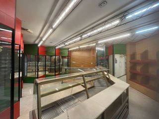 Local comercial en alquiler en Eixample Nord – La Devesa en Girona