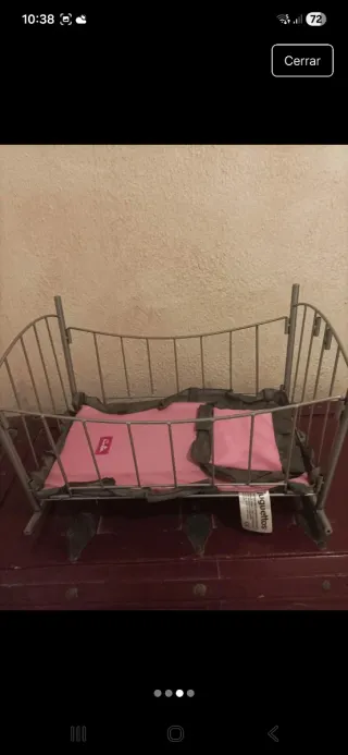 Cuna de muñecas rosa