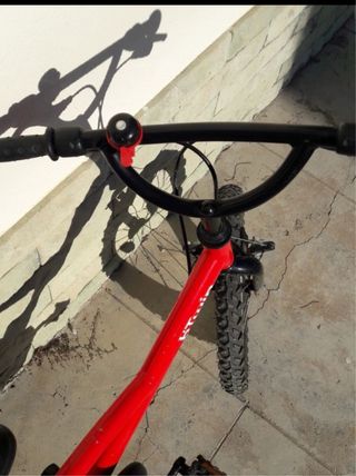 Bicicleta infantil Btwin roja