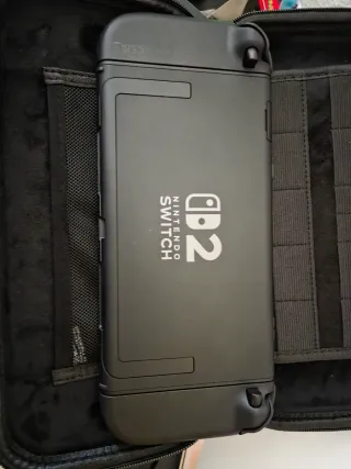 Nintendo Switch con funds y Pokémon AZ