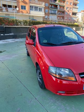 Daewoo Kalos 2005 acepto Oro