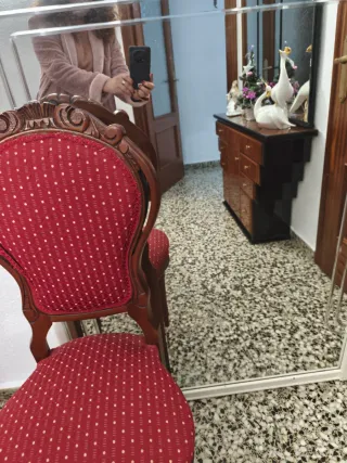 REGALO,  Espejode baño grande, lacado en blanco.