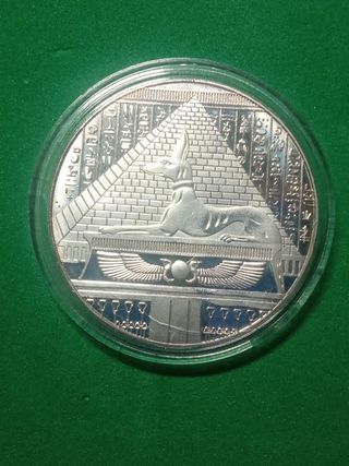 Medalla Egipcia Anubis Balanza