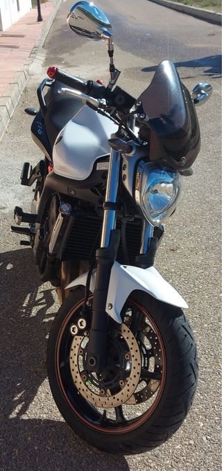 Moto Yamaha FZ6 S2N 600cc