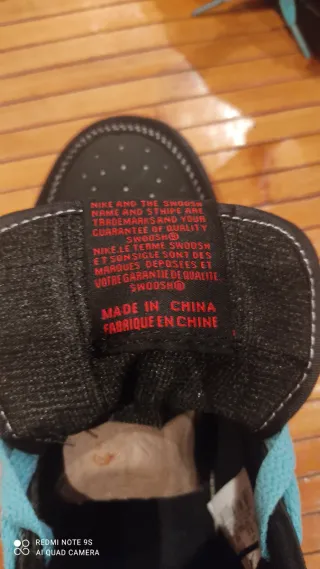 Zapatillas Jordan Negras y Turquesa