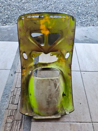 Carcasas Plásticos Piaggio Zip Copa usadas