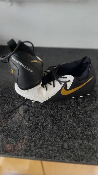 Zapatillas Fútbol Nike Phantom Luna Doradas