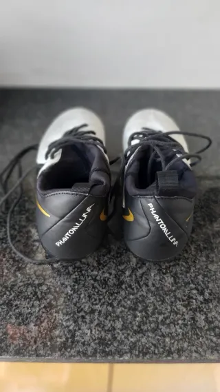 Zapatillas Fútbol Nike Phantom Luna Doradas