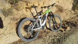 Bicicleta Eléctrica Cube