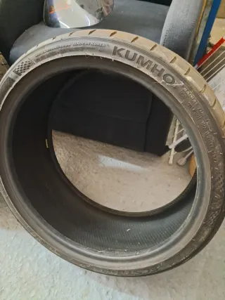 Pack 2 Neumáticos Kumho Ecsta 235/35 R19 91Y