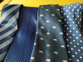 Lote 8 corbatas seda italianas tono azul