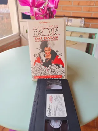 VHS 101 Dálmatas (Glenn Close)