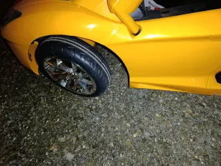 Coche eléctrico infantil Lamborghini amarillo