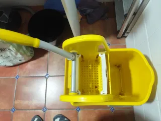 Carro Fregona Industrial Amarillo