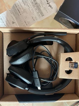 Auricolari wireless Poly Voyager 4320 UC Teams