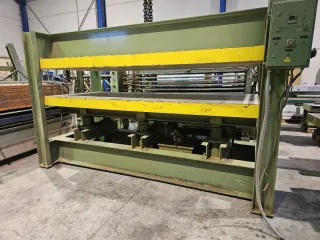 MAQUINARIA CARPINTERIA