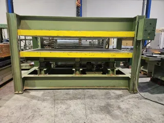 MAQUINARIA CARPINTERIA