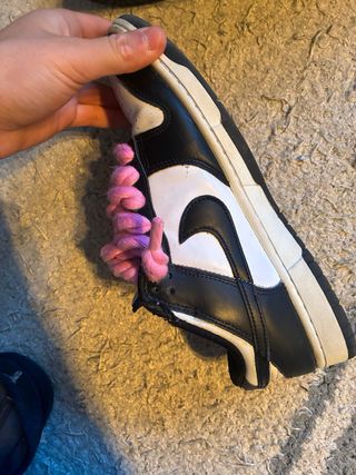 Nike Dunk Low Panda con cordones de cuerda