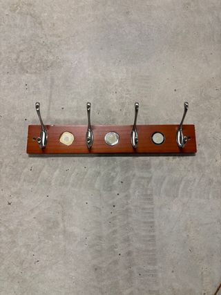 Perchero de pared madera y metal