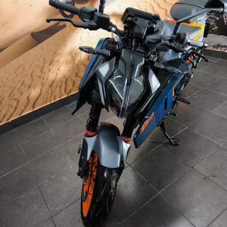 KTM DUKE 390 2024