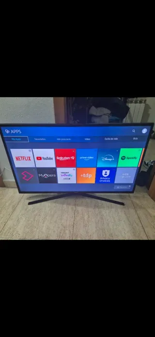 Smart TV WiFi 4K UHD Samsung 40"