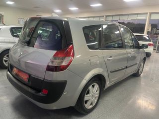 Renault Grand Scenic 2004