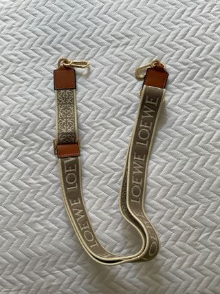 Cadena bolso Loewe beige