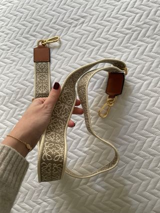 Cadena bolso Loewe beige