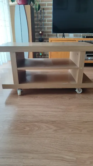 Mueble TV madera estilo moderno
