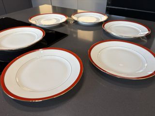 Juego antiguo de 18 platos de porcelana Limoges