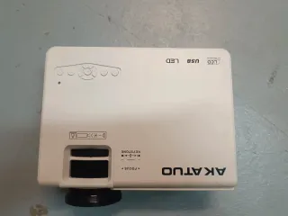 Proyector AKATUO Blanco LED USB