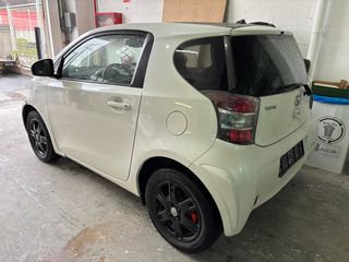 Toyota iQ 2009